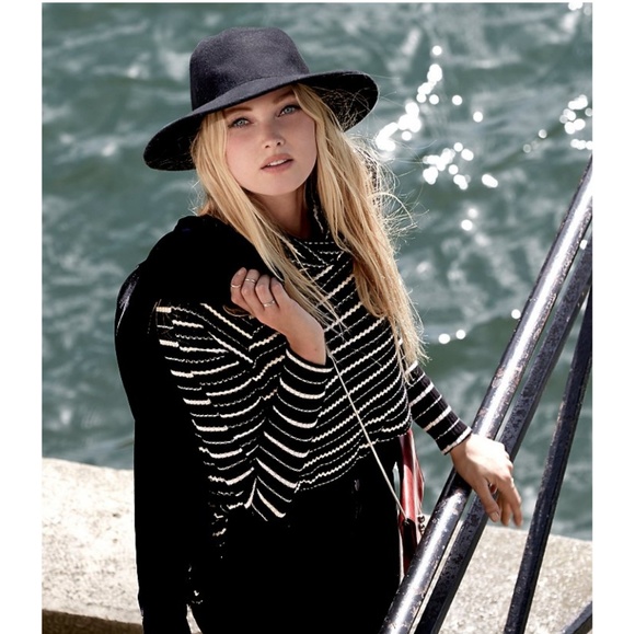 Free People Sweaters - Free People Kristina Cowl neck Waffle Knit sweater